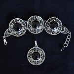 Cеребряные браслет и кулон "Зарема" ручной работы c камнями черного агата