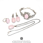 Женский комплект украшений "Часы" из серебра и натурального розового кварца.