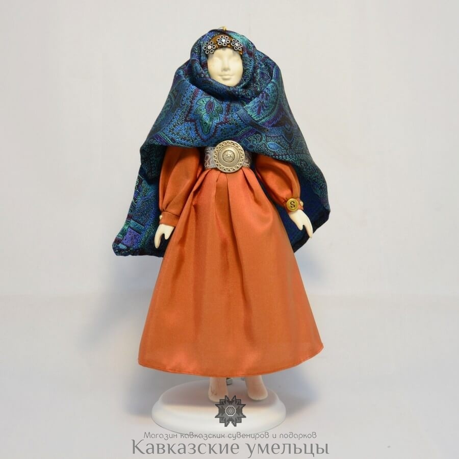 картинка Коллекционная кукла в агульском национальном костюме (второй вариант) от магазина Кавказские умельцы