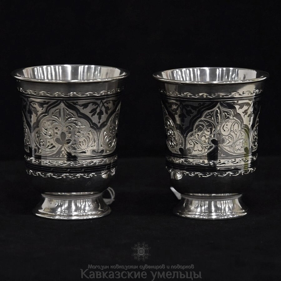 картинка Набор из двух серебряных стаканов ручной работы от магазина Кавказские умельцы