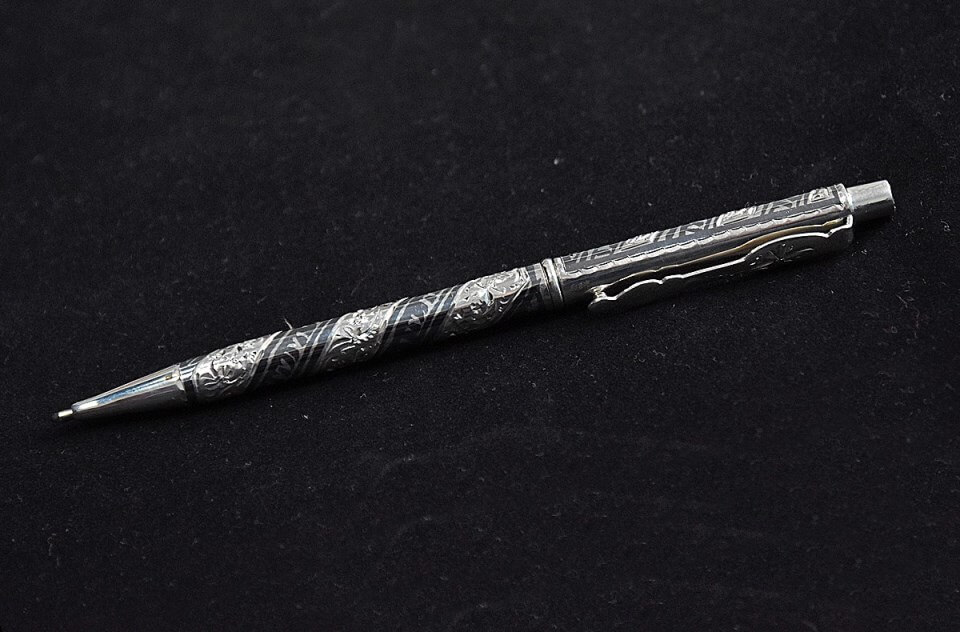 Ручка серебряная (шариковая) тонкая ручной работы №8
