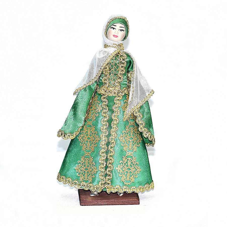 Кукла Горянка в кавказском национальном платье зеленого цвета (30 см)