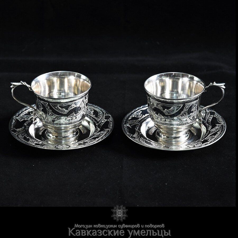 картинка Набор из двух серебряных чайных чашек с блюдцем от магазина Кавказские умельцы