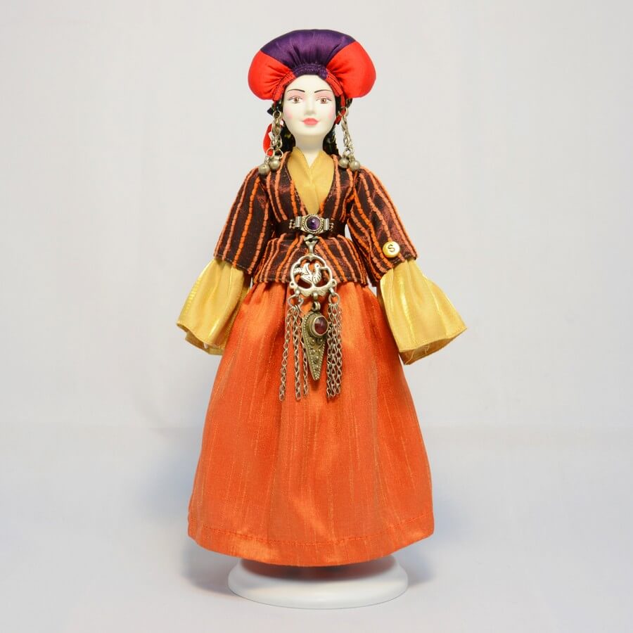 Коллекционная кукла в андийском cтилизованном национальном костюме