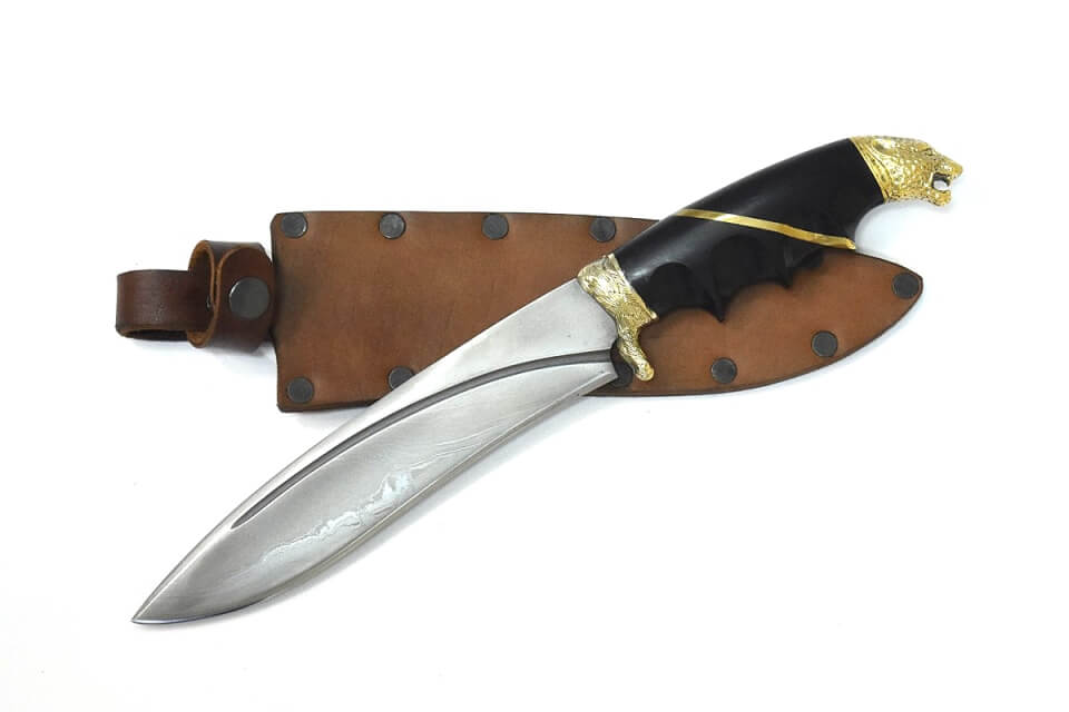 Авторский кизлярский нож из дамасской стали Пантера с гардами ручной работы