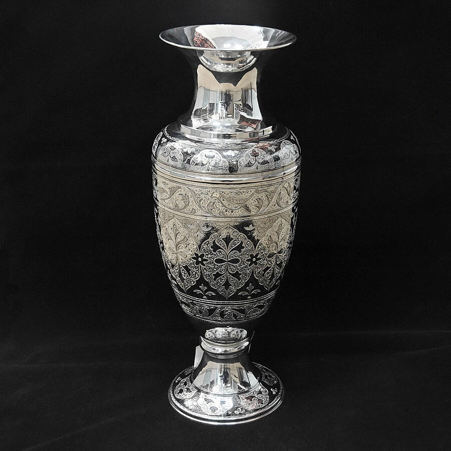Серебряная кубачинская большая ваза "Триумф"