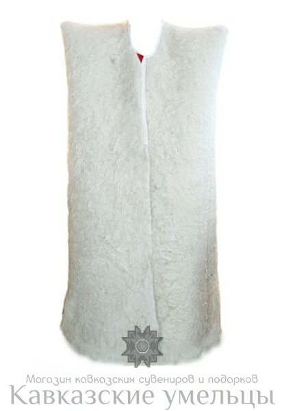 картинка Горская бурка белая из натурального овечьего ворсистого войлока от магазина Кавказские умельцы