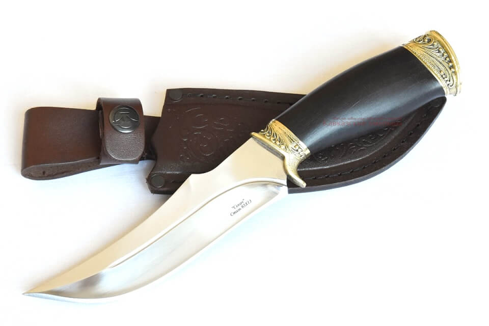 Кизлярский нож Секач из каленой стали с гардами ручной работы.