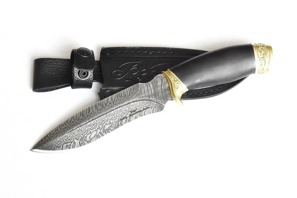 Кизлярский нож из дамасской стали Борз с гардами ручной работы
