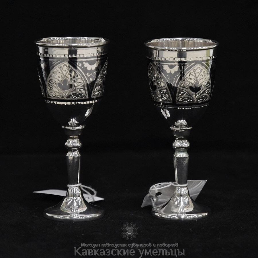 картинка Набор из двух серебряных рюмок №2 от магазина Кавказские умельцы