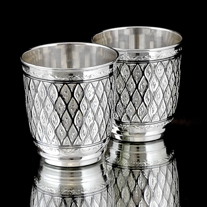 Набор из двух серебряных стаканов "Стандарт" ручной работы
