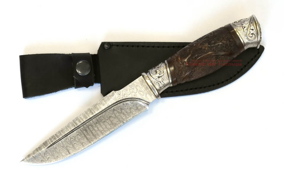 Авторский кизлярский нож из дамасской стали Баттар №5 с гардами ручной работы