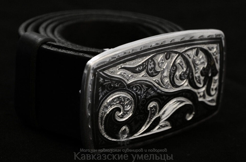 картинка Повседневный кожаный мужской ремень с серебряной пряжкой в кубачинском орнаменте №12 от магазина Кавказские умельцы