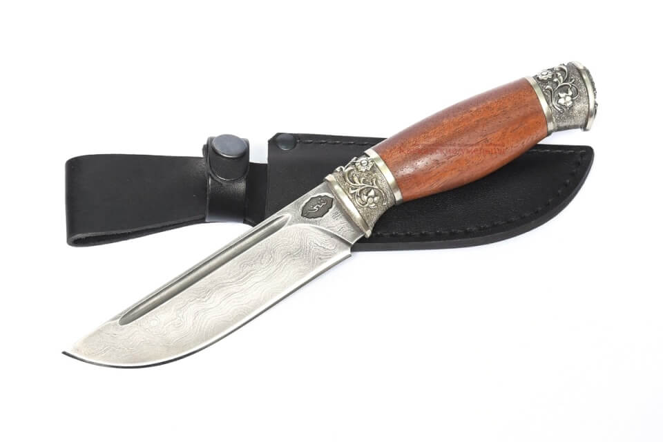 Авторский кизлярский нож из дамасской стали Баттар №2 с гардами ручной работы
