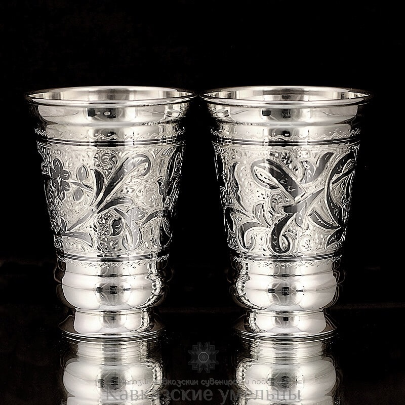 картинка Набор из двух серебряных стаканов "Росток" ручной работы от магазина Кавказские умельцы