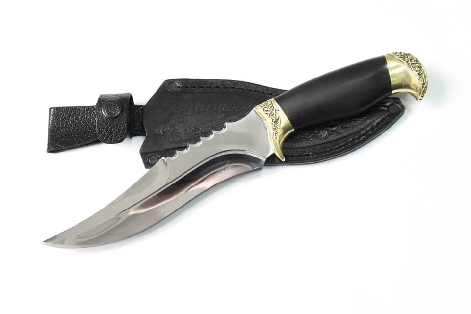 Кизлярский нож Хищник из каленой стали с гардами ручной работы.