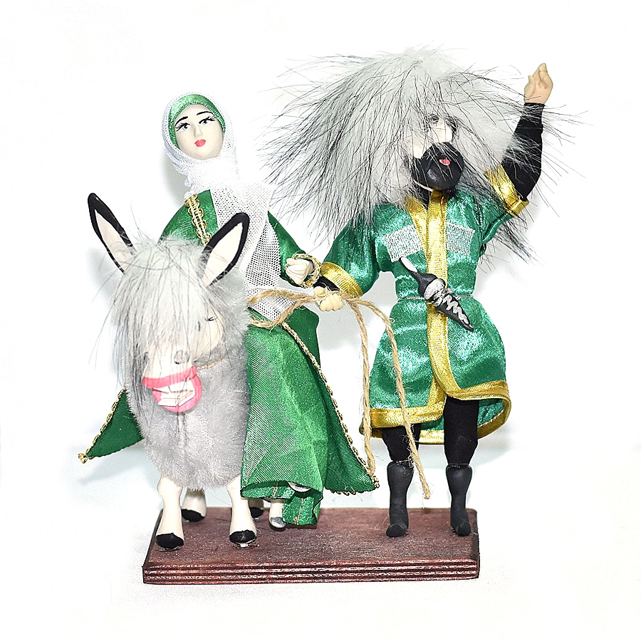 Сувенирная композиция Джигит и Горянка на ослике(18 см, зеленый цвет)