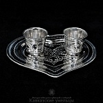 Набор из двух серебрянных стопок с подносом "Двое" в подарочном футляре